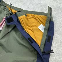 3XLサイズ 新品未使用 THE NORTH FACE GUCCI ノースフェイス グッチ 人気 コラボ ツートン カーキ ボトムス 刺繍ロゴ ナイロン レア 正規品_画像3