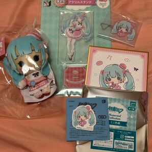 初音ミク　くじ　アクリルスタンド　マカロン　色紙　