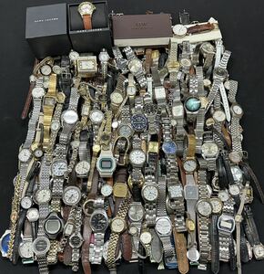 腕時計 大量 230本 個 点 セット まとめて 約8.7kg 時計 TISSOT SEIKO CITIZEN CASIO REGUNO TRUSSARDI ALBA ESQ 等 ジャンク F74