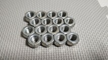 新車外し トヨタ 純正 ホイール用　21mm 貫通ナット（球面座タイプ 16mm M12×1.5 21HEX）16個セット トヨタ マツダ ダイハツ _画像1