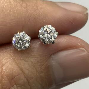 Pt900 プラチナ900 ダイヤモンドピアス　0.6g 0.5ct 0.5ct