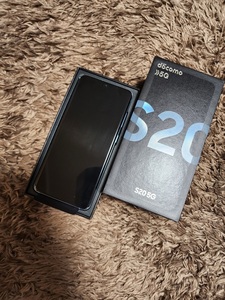 【超豪華おまけあり】SAMSUNG Galaxy S20 クラウドブルー スマートフォン SIMフリー【美品】