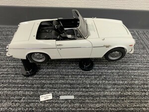 AUTO art 1/18 DATSUN FAIRLADY2000「sr311」ホワイト