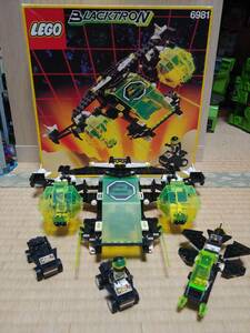 1991年 Lego 6981 Blacktron Erial Intruder & 6832 Blacktron Super Nova 2