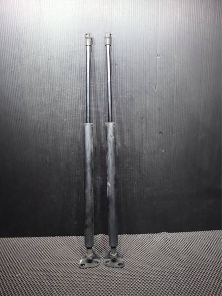 抜けなし 迅速発送 管理C63 ライフ JC1 JC2 リア ゲート ダンパー ショック 左右 2本