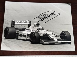 リカルド・パトレーゼ　直筆サイン入り白黒プレス写真　ウィリアムズ F1