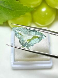 6.69ct. スカイ ブルー アクアマリン ラビッシングカラー! ナチュラル ビッグ　ブラジル(バタフライ シェイプ)