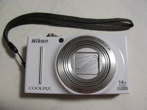 ●Nikon　COOLPIX　S8200　ホワイト　デジタルカメラ　デジカメ　ジャンク品