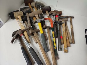 GTH/L18C-DA4 gold hammer 7ps.@+ nails Hammer 6ps.@+ rubber hammer 9ps.@+ wooden hammer 1 pcs + crowbar 1 pcs total 24ps.@ Hammer, crowbar together large amount set sale 