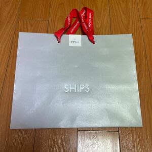 SHIPS クリスマス限定　ショッパー　ショップ袋 2023 紙袋　ラッピング