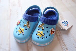 Сандальские пляжные пляжные сандалии в стиле Doraemon Crocs 17 см (330).