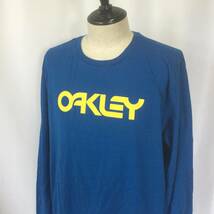 【N381】★OAKLEY★ オークリー ロングスリーブ Tシャツ 4XLサイズ ブルー ロンT プリントT ロゴプリント 古着 アメリカ古着 古着卸_画像1