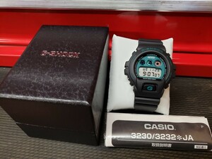 送料込み！未使用品！非売品！レア　G-SHOCK DW-6900FS DENSOスパークプラグ60周年記念コラボモデル　