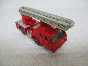 § 132 ミニカー TOMICA TOMY トミカ トミー NISSAN DIESEL 日産 ニッサン ディーゼル No.22 43 消防車 はしご車 梯子車 検：車 模型 玩具