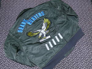 ♪AVIREX CWU-45P ”SHARK HUNTERS”(シャークハンターズ) フライトジャケット◆カラー：セージグリーン◆SIZE：M ◆中古美品