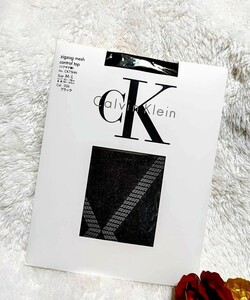 新品☆.:*【Calvin Klein】☆.:*《タイツ》ロゴ入/アウトゴム★ジグザグ柄♪レア《L》黒