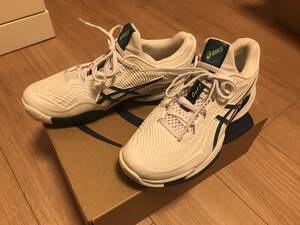 1回のみ使用 アシックス テニスシューズ オムニ用 コートFF3 カラー：ホワイト サイズ：26㎝ 2E ASICS COURT FF3