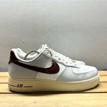 極美品 NIKE WMNS AIR FORCE 1 '07 SE PHOTON DUSナイキ エア フォース 1 '07 SE スニーカー　28cm dv7584-001_画像3