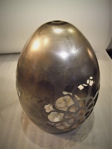 卵形のレトロなランプシェード　