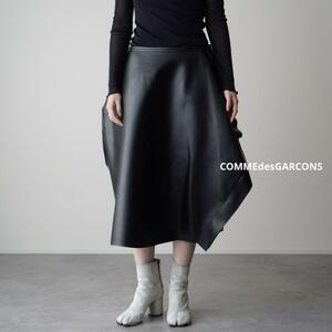 美品 COMMEdesGARCONS コムデギャルソン 変形スカート フェイクレザー 立体 ボリュームスカート ロング バルーン ブラック S 黒