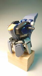 1/100 デュエルガンダム アサルトシュラウド (機動戦士ガンダムSEED)　胴体　ガンプラ 完成品 ジャンク