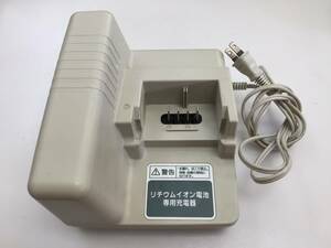 Panasonic リチウムイオン電池専用充電器 NKJ033B 中古動作品147