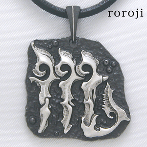 PT55-2-a：ペンダント・トップ/pendant top　roroji・ロウロウジ　「蠍座/Scorpio」10/24～11/22