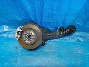  Volvo original Volvo 40 { MB5204T } right rear knuckle hub P30700-23007703