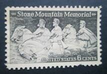 米国/アメリカ　記念切手　1970年 ストーン・マウンテン記念碑　　6ｃ: 南北戦争時の3人の連合国指導の彫刻　1種　未使用　裏のり無し_画像1
