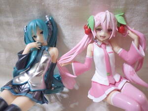 多数出品同梱OK フィギュア女性 ぬーどるストッパー 2点セット VOC@LOID 初音ミク & 桜ミク ボーカロイド カップラーメン