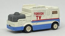 モータートミカ AM-1 TV中継車 TOMICA T.V いすゞ 840 フォワード BO B/O ビーオー テレビ トラック ISUZU 810 TRUCK 模型 ミニカー 絶版_画像2