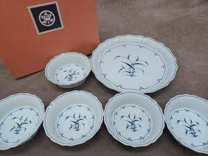 橘吉 たち吉 草文 天ぷら揃 (箸なし) 大皿1枚 中皿5枚 和食器 日本 キッチン コレクション 箱付き 未使用品？ 奈良発 直接引取り可