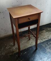 レトロファニチャー　当時物 ＊旭川家具　＊Solid Furniture 　近藤工芸＊サイドチェスト　キャビネット 　電話台　花台　飾台 ＊引き出し_画像1