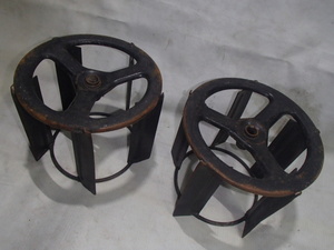 < secondhand goods > iron wheel ( Attachment?, cultivator for?* mini cultivator for?* other...
