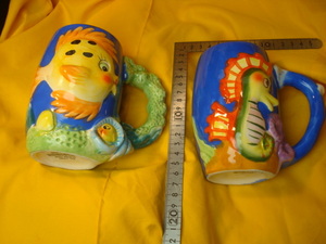 タツノオトシゴと熱帯魚の陶器製カップ（２個セット）　未使用品（中古）
