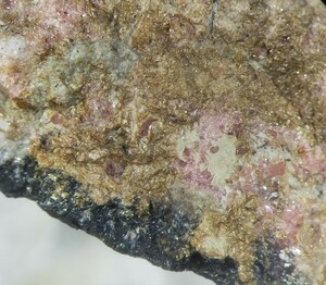 国産鉱物標本　ガノフィル石（XRDで分析済）　鹿児島県大和鉱山