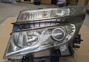 日産 純正 エルグランドE52 前期 HID ヘッドライト ヘッドランプ 左 左側 助手席側 KOITO 100-23009 ジャンク　部品取り　研究用に　