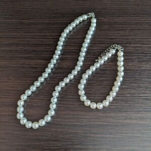 ★美品 パール調ネックレス&ブレスレット 白★