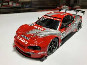 タミヤ1/24ニッサン　モチュールＧＴＲ　Ｒ３４　アクリルケース付き　素人完成品