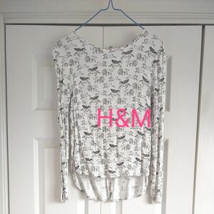 H&M　レディース　トップス　動物柄　小さいサイズ　XS