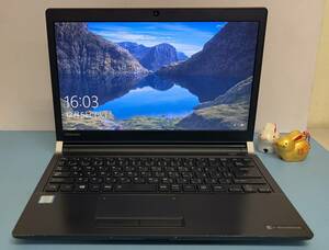 中古ノートパソコン★Windows10★toshiba Core i3-6100U/@2.30GHz/4GB/SSD 256GB/13インチ以上★