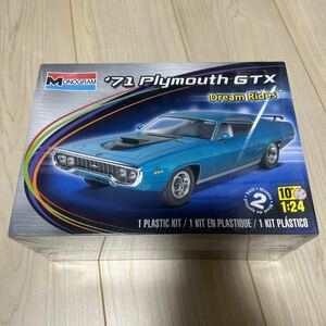 Revell レベル monogram モノグラム プラモデル 1/24 plymouth GTX roadrunner プリムス　ロードランナー　プリマス　未開封