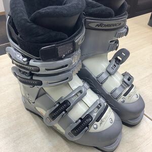 ② NORDICA T3.1W スキーブーツ 22.5cm〜23.5 現状品