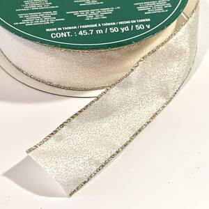 【カット売り:50cm単位】新品未使用分 ワイヤー入り38mm幅サテングリッターリボン ホワイト×ゴールド ラッピング ヘア小物 コスプレ