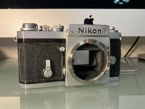 動作確認品のNikon F643ファインダーレスの初期型