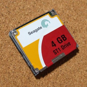 Seagate 4GB マイクロドライブ・アップルロゴ（1)