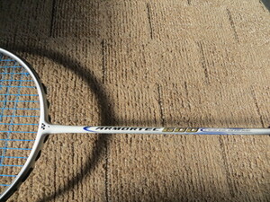 YONEX　アーマーテック６００　４UG5　中古