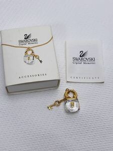 B272 未使用 スワロフスキー SWAROVSKI 南京錠/キー　カデナ ペンダントトップ ゴールドカラー×クリスタル　