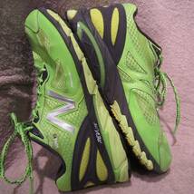 ニューバランス　NB 1040v5（M1040LM5） 黄緑/灰　28㎝ 4E　US10　　　　　new balance　2014年製　　　※要接着補修　wj2312c_画像2