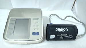 OMRON オムロン 上腕式血圧計 血圧計HEM-8731-A-ND 動作○ ACアダプター欠品